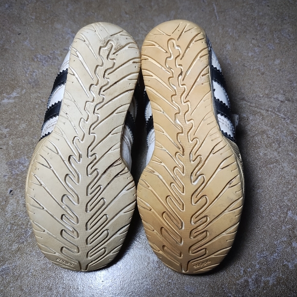 Adidas Goodyear Kids Velcro Sneakers Size 8K - Picture 6 of 6